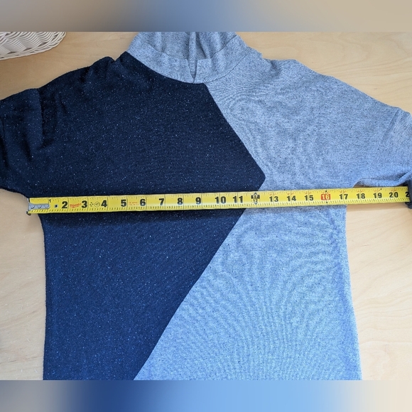 EVE GRAVEL Designer Women Top Long Sleeve Blue Ans Gray Size XS Made In Canada - Picture 8 of 9